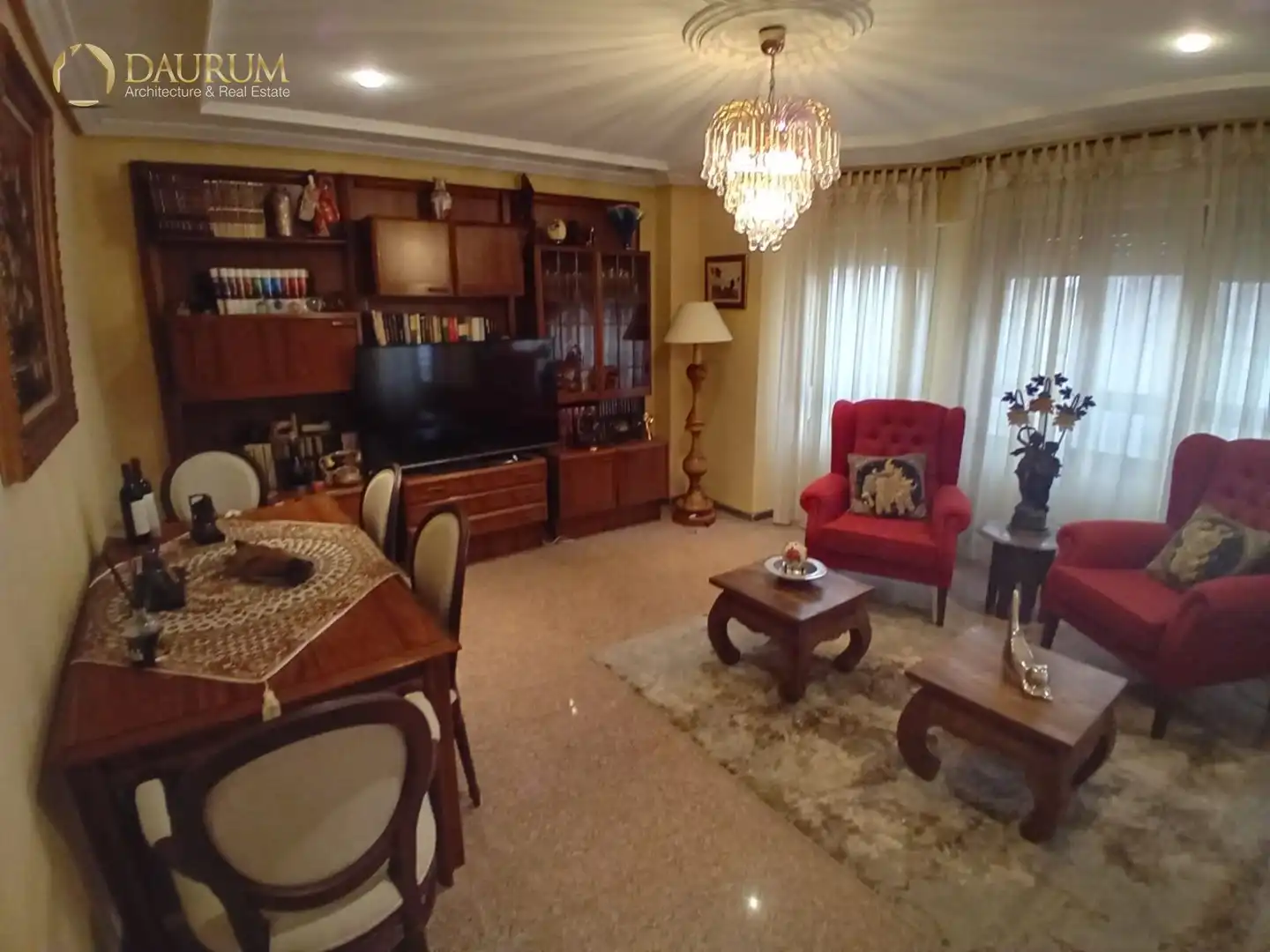 Piso con ascensor en venta en MARIANO LUIÑA