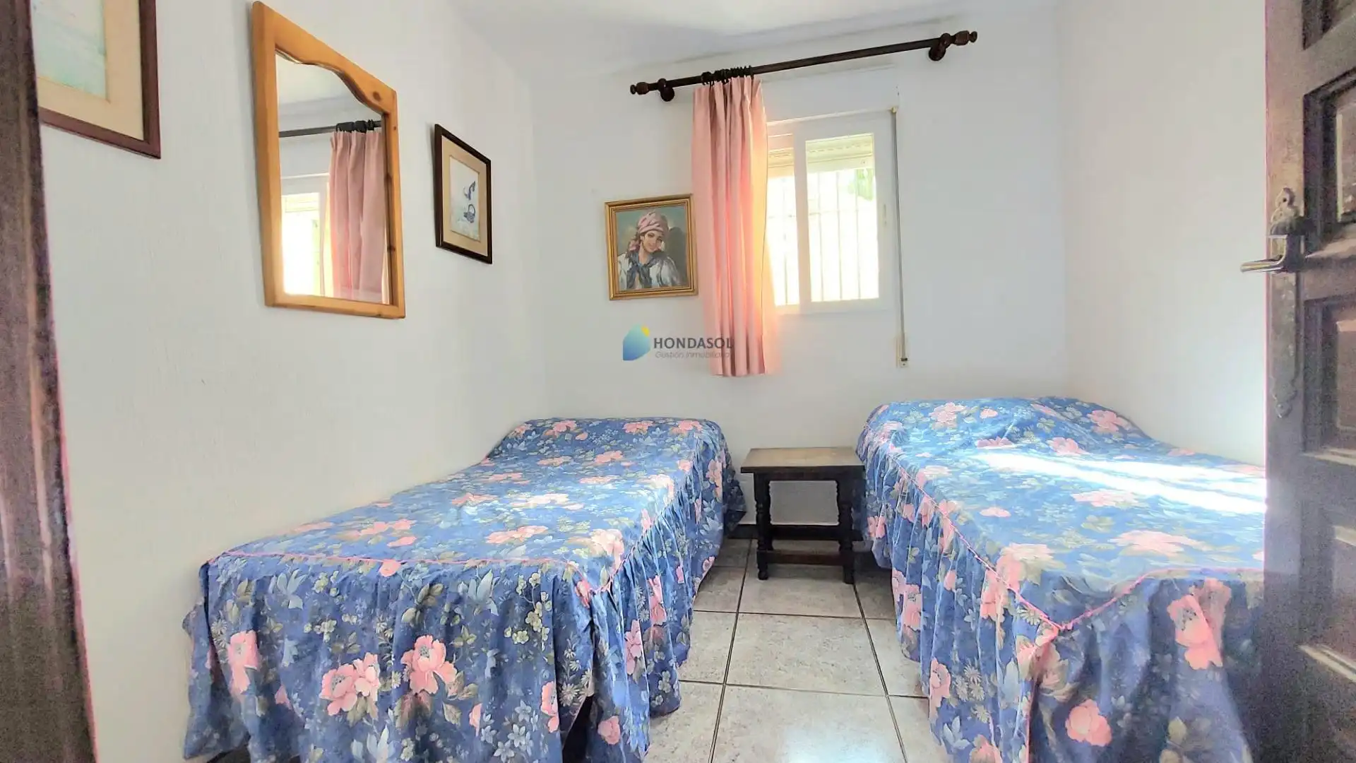 Dormitori de Casa o xalet en venda en Cartagena amb Terrassa i Moblat