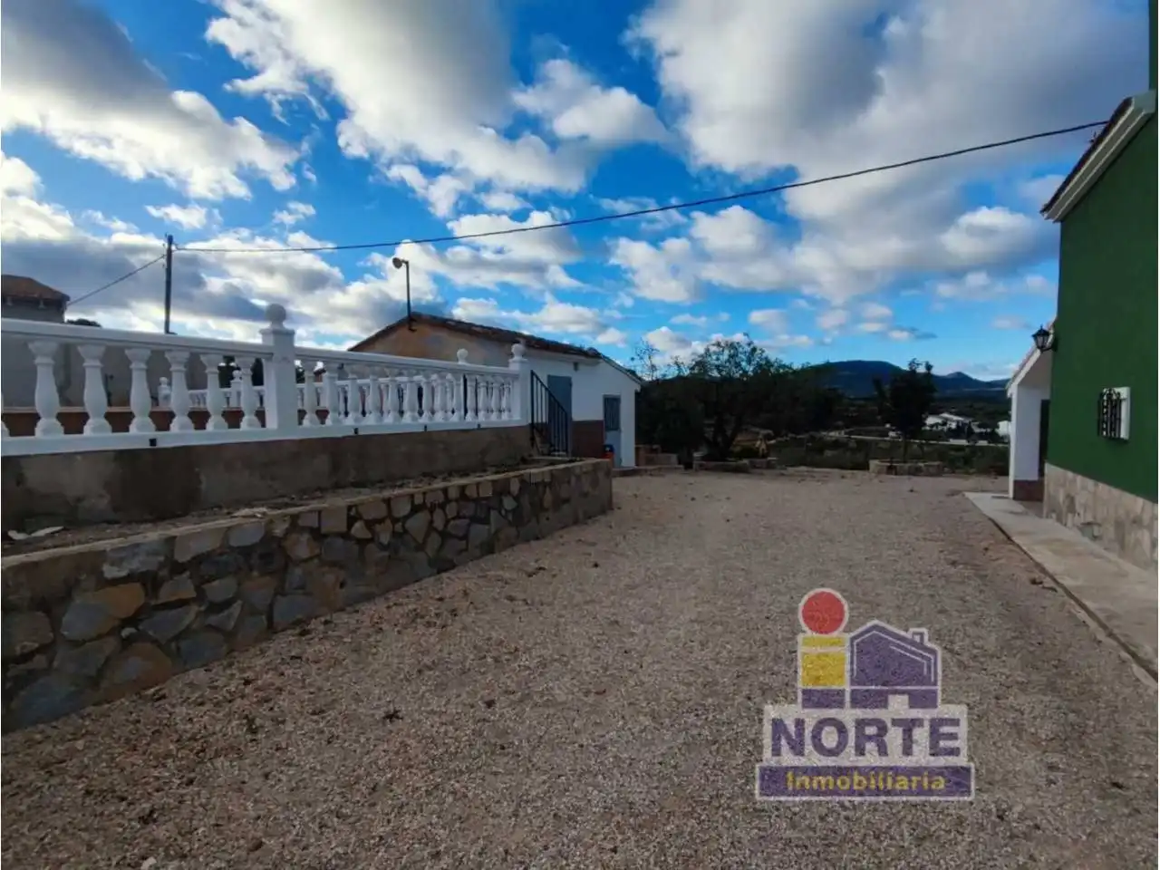 Vista exterior de Finca rústica en venda en Balones amb Aire condicionat, Jardí privat i Terrassa