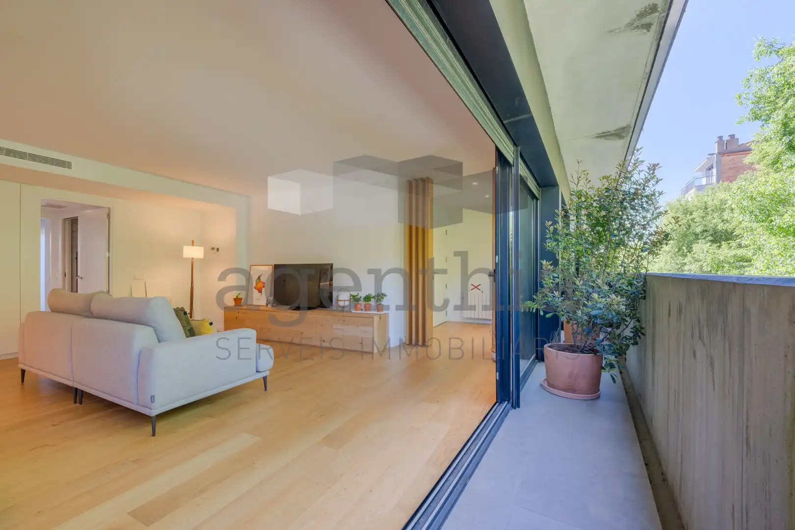 Vista exterior de Piso en venta en Girona con Aire acondicionado, Calefacción y Trastero