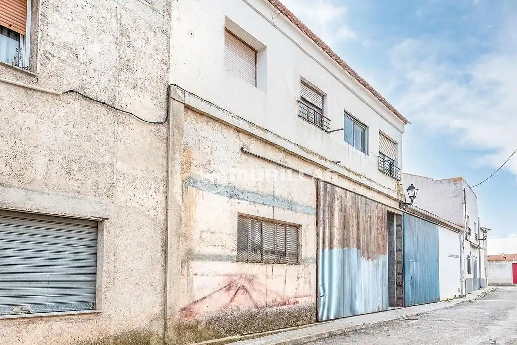 Vista exterior de Casa o xalet en venda en Caravaca de la Cruz amb Calefacció i Balcó