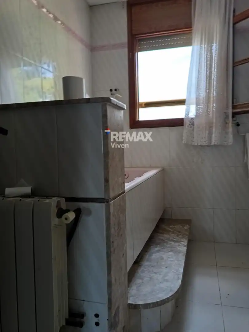 Bany de Casa o xalet en venda en Cunit amb Calefacció