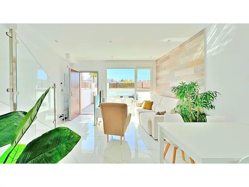 Casa o xalet en venda a Residencial Los Altos De la Laguna, Los Balcones - Los Altos