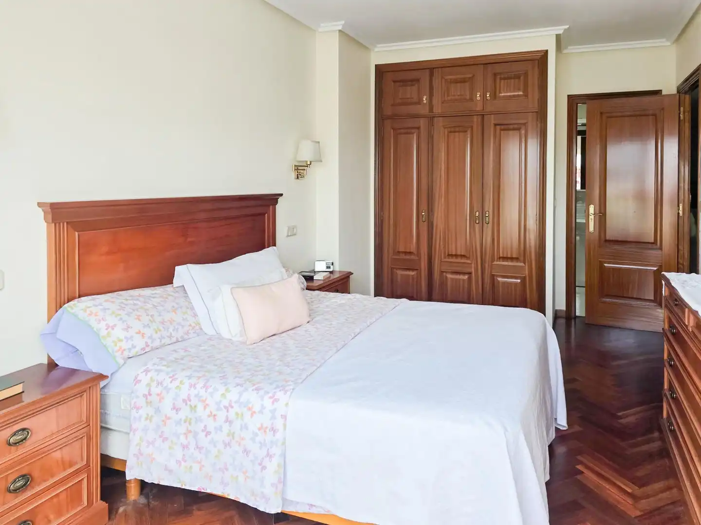 Habitación de Dúplex en venta en A Coruña Capital  con Calefacción, Parquet y Terraza