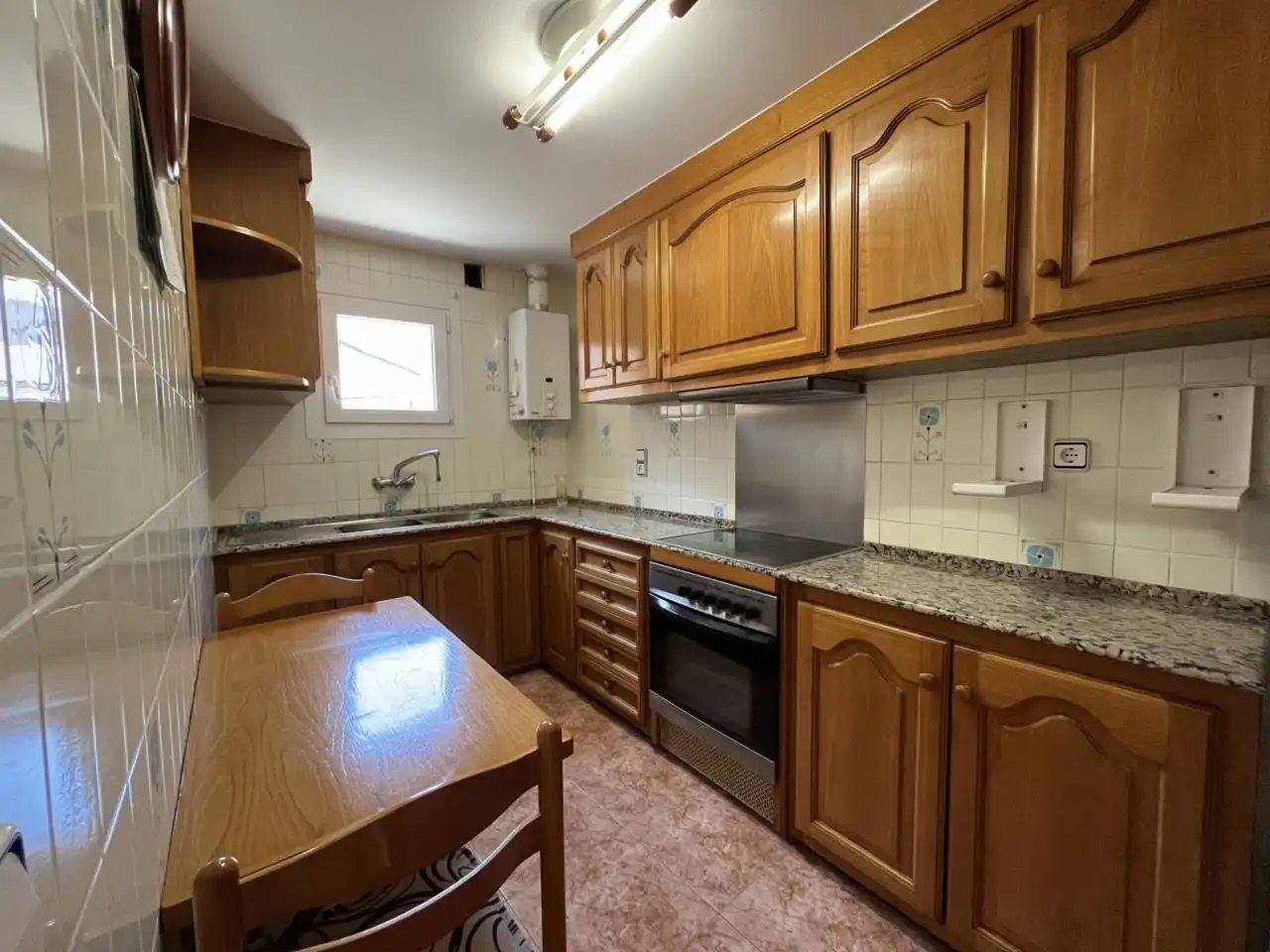 Kitchen of Flat for sale in Sant Feliu de Guíxols