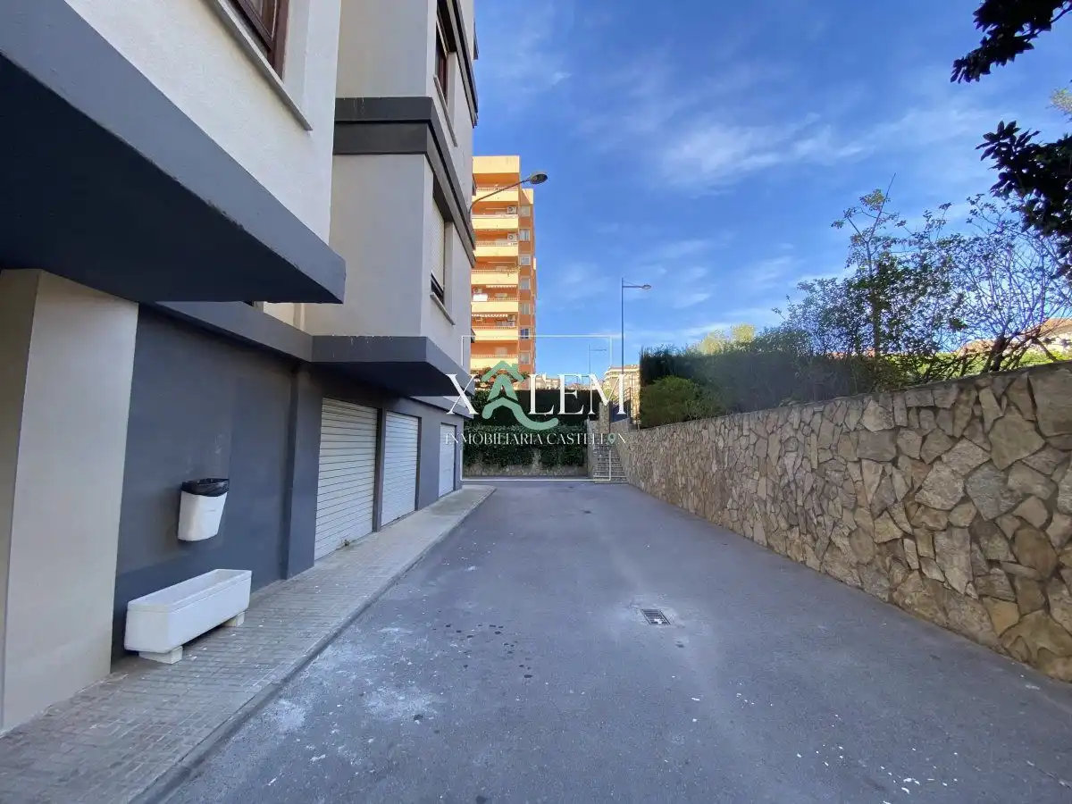 Vista exterior de Pis en venda en Castellón de la Plana / Castelló de la Plana amb Balcó