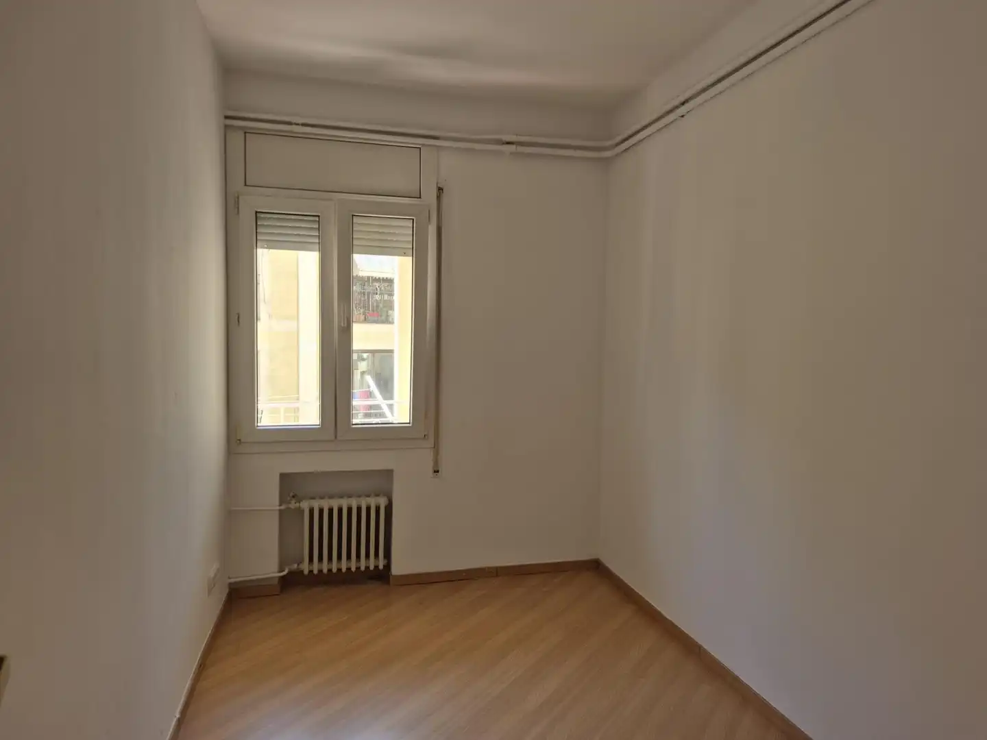 Habitación de Piso en venta en Barcelona con Calefacción y Balcón