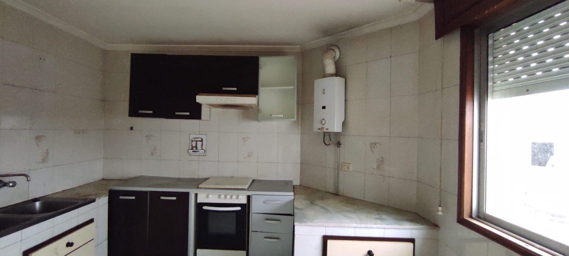 Kitchen of Single-family semi-detached for sale in O Rosal  
