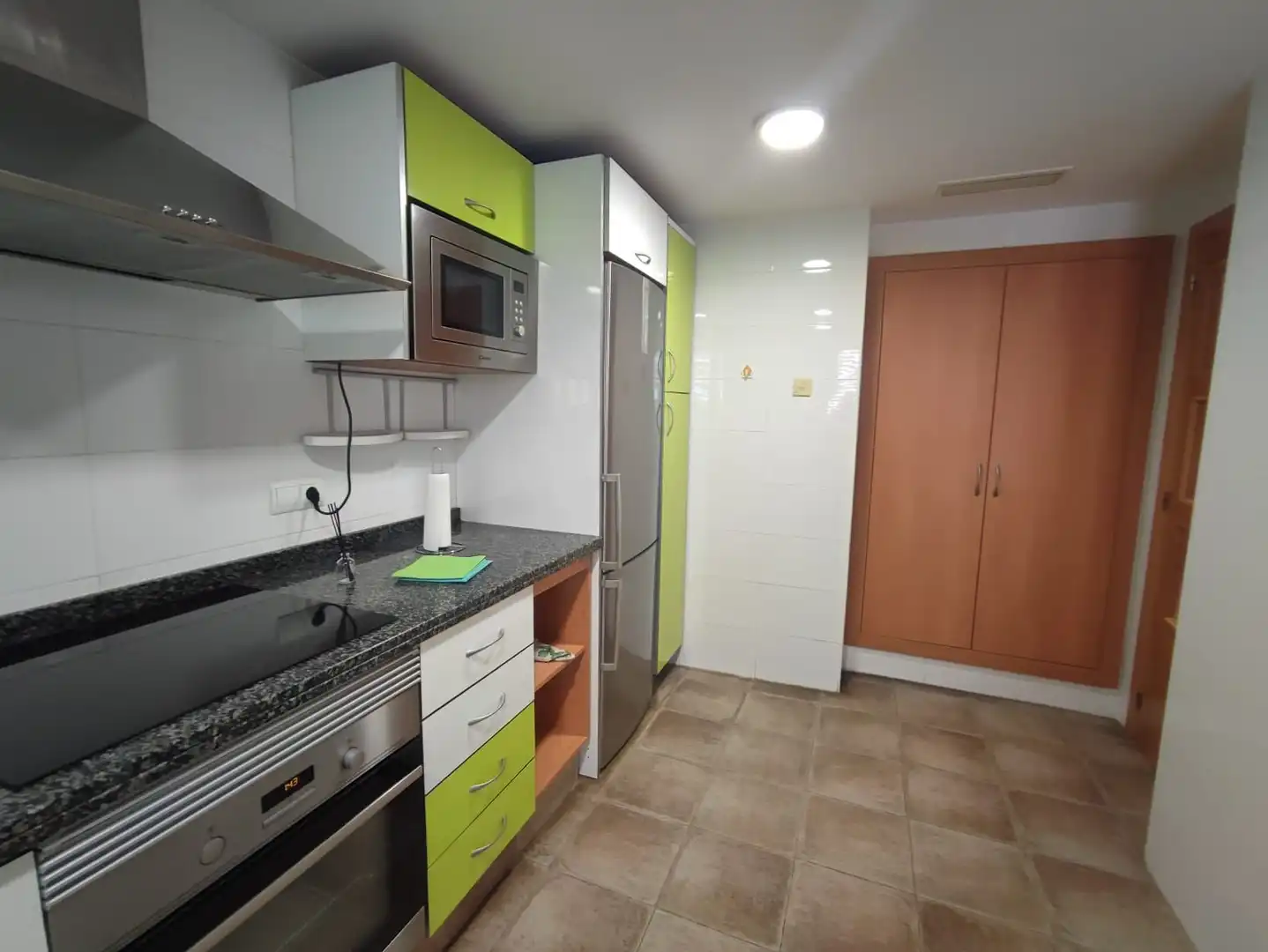 Kitchen of Flat for sale in Sueca  with Air Conditioner and Storage room