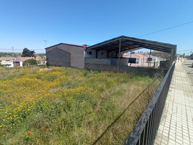 Terreno residencial en Venta en Calle Salida a Épila, 18 en Lucena de Jalón