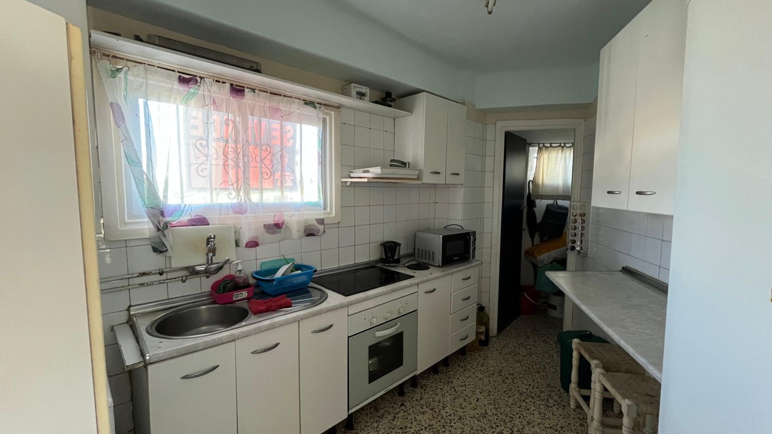 Cocina de Apartamento en venta en Torremolinos con Terraza y Piscina comunitaria