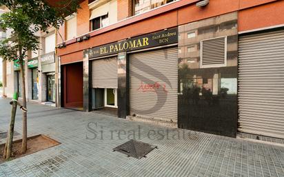 Vista exterior de Local en venda en  Barcelona Capital amb Aire condicionat