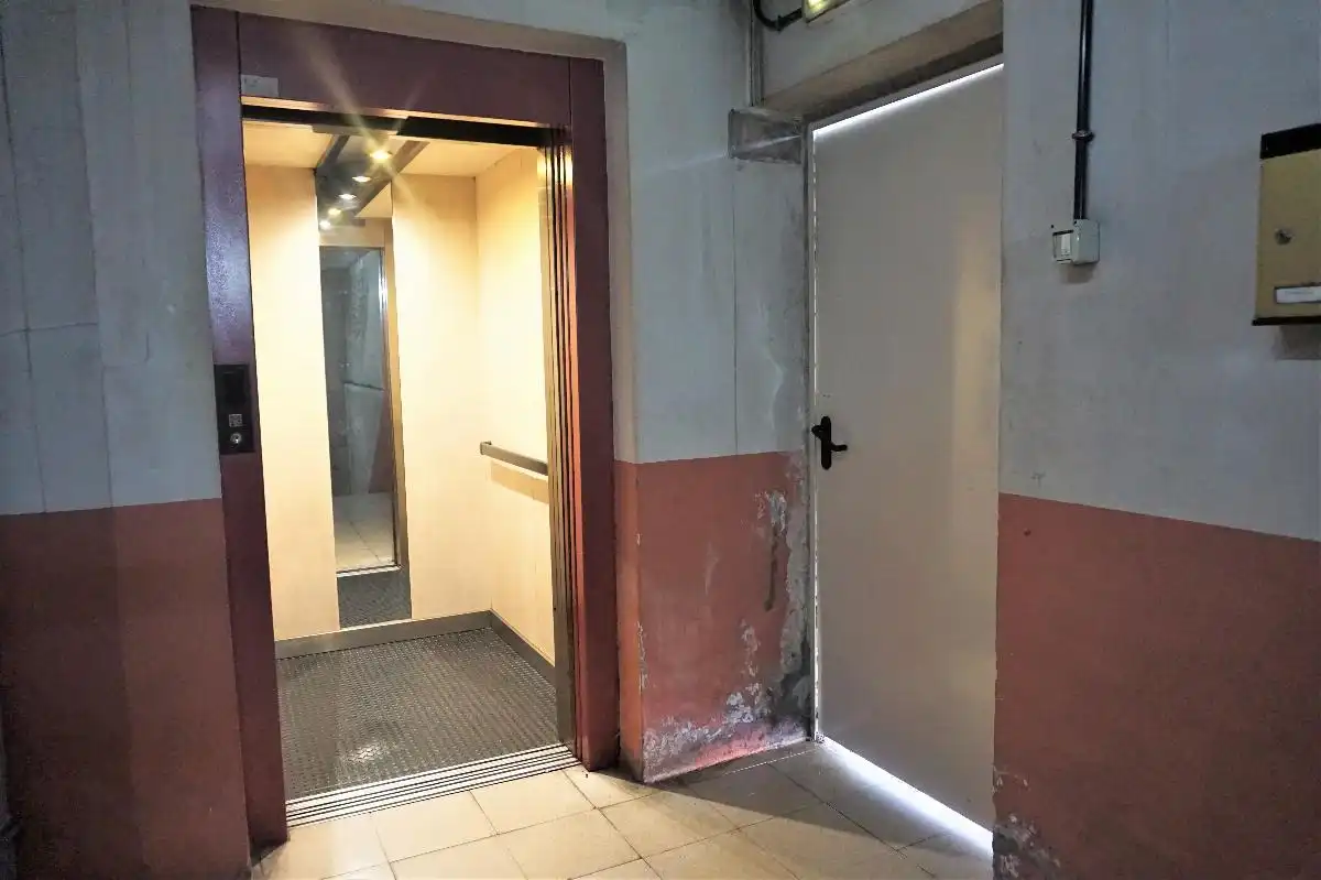 Garage zum Verkauf in Milán - Pumarín