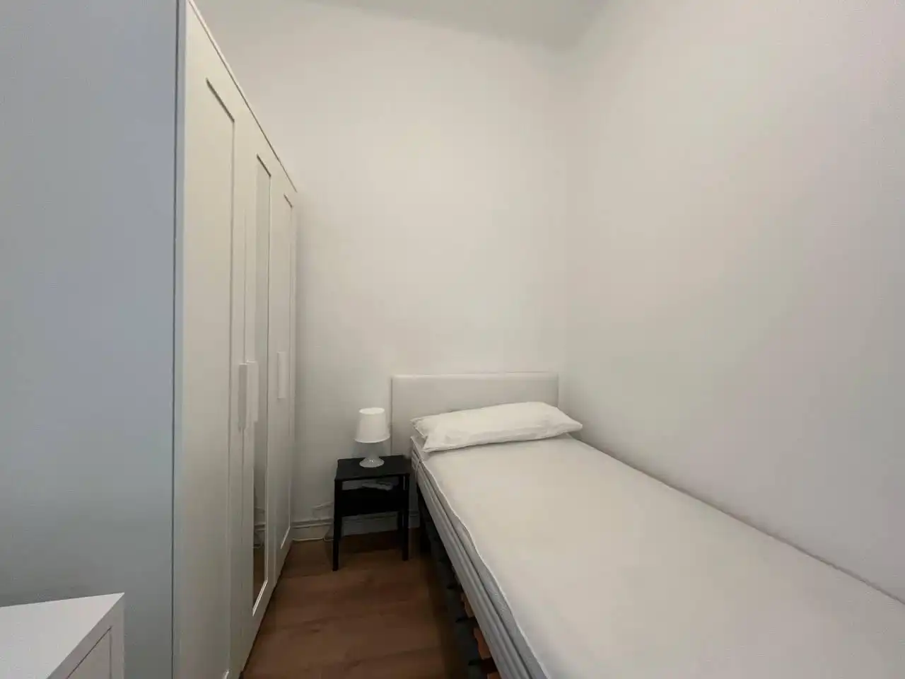 Bedroom of Flat for rent in Madrid
