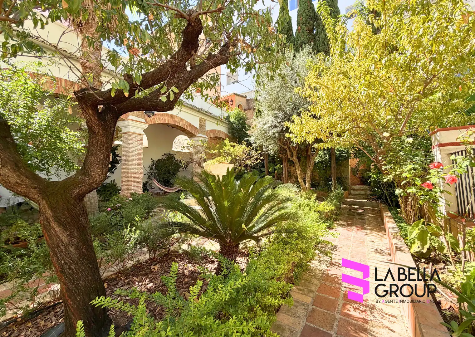 Casa pareada con terraza en venta en Carrer Canonge Cebrià, imagen 9
