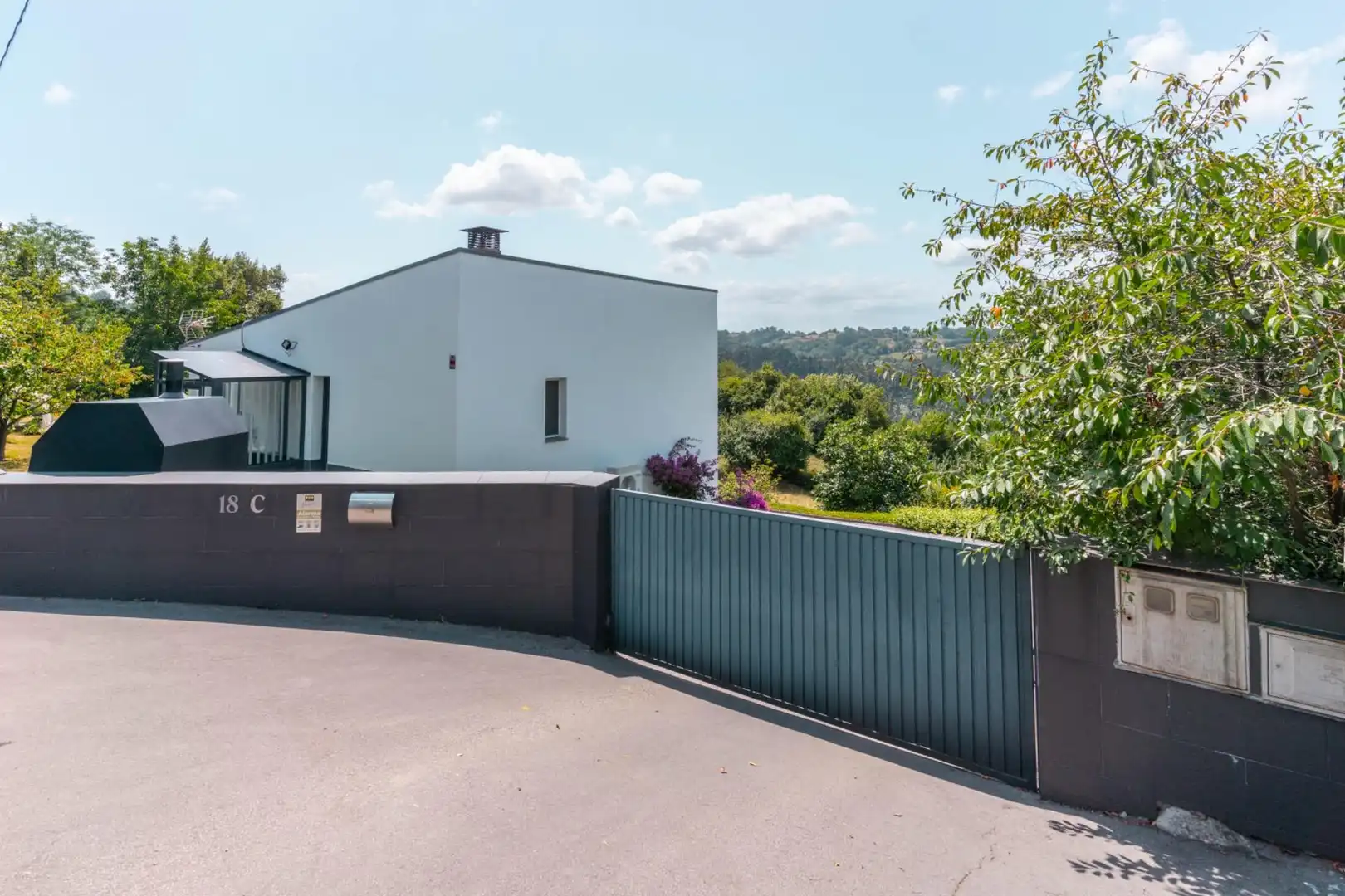 Vista exterior de Casa o chalet en venta en Siero con Calefacción, Jardín privado y Terraza