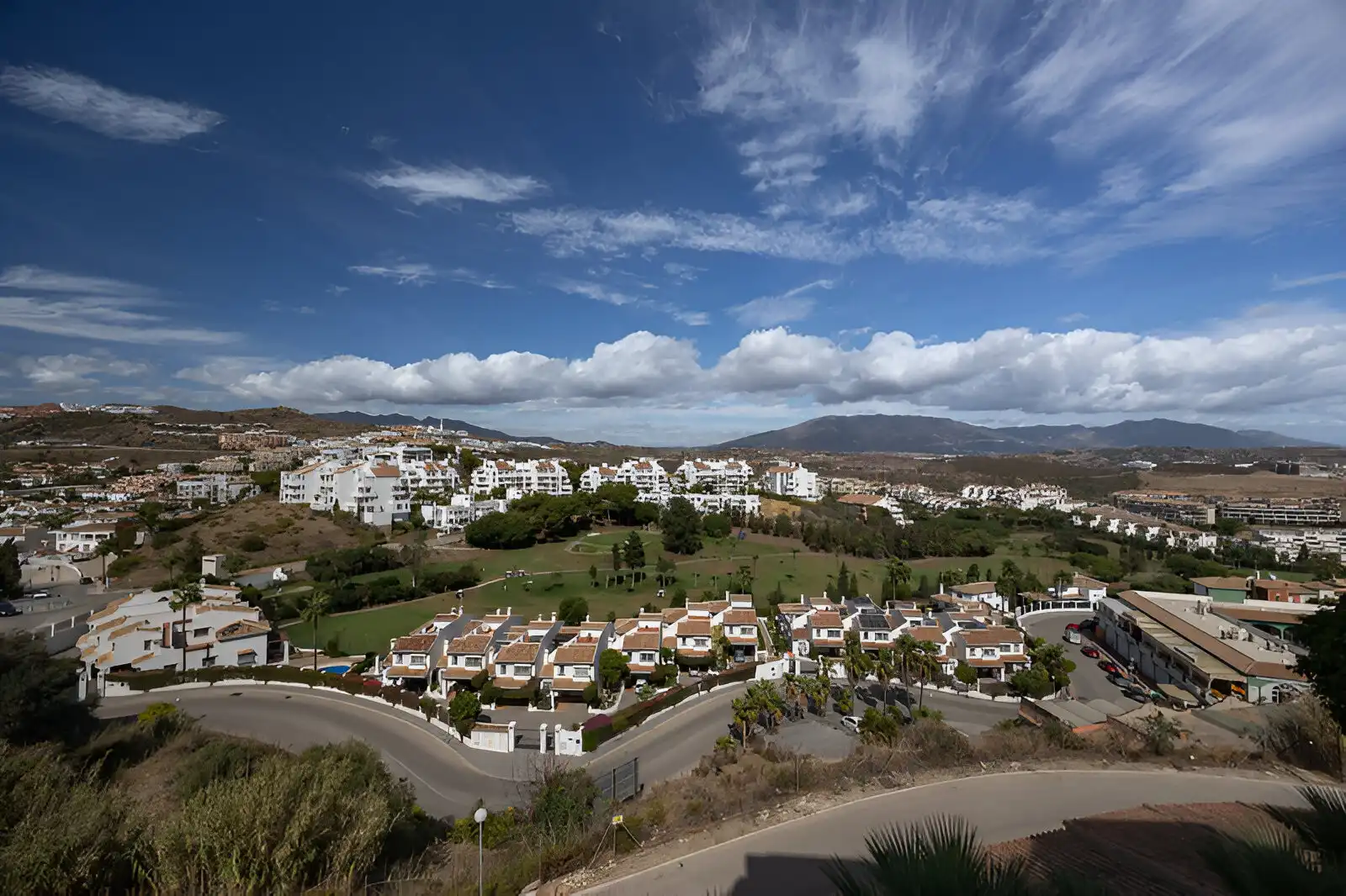 Außenansicht von Erdgeschoss zum Verkauf in Mijas mit Klimaanlage, Terrasse und Schwimmbad