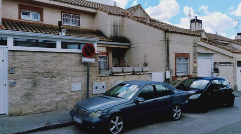 Foto 5 de Casa adosada en venta en Calle Oceano Pacifico, Las Lomas, Seseña