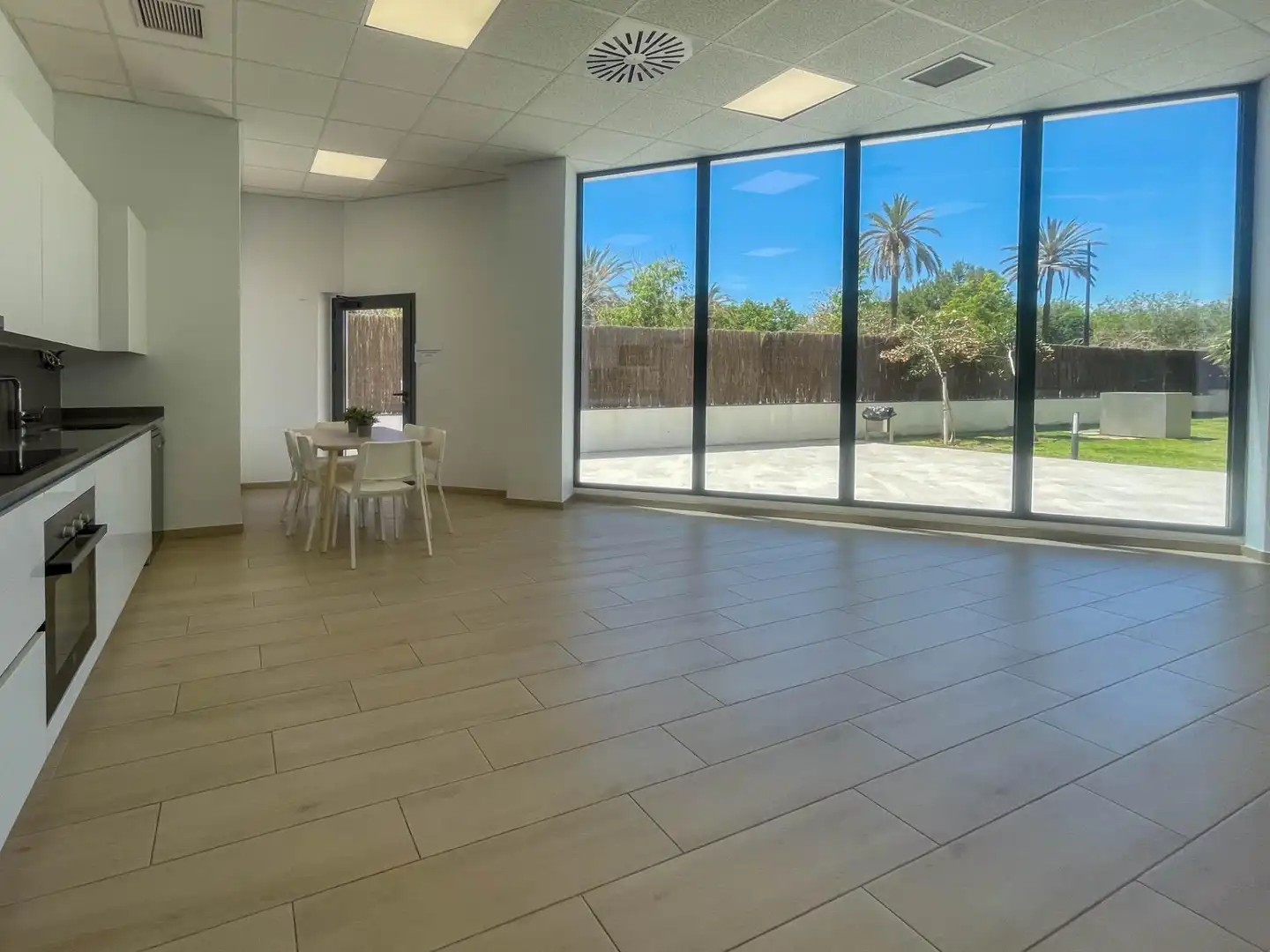 Flat for sale in Valencia  with Air Conditioner, Heating and Private garden