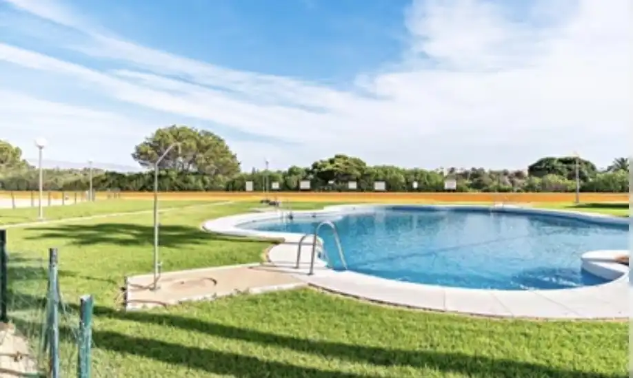 Piscina de Piso de alquiler en Roquetas de Mar con Aire acondicionado, Calefacción y Terraza