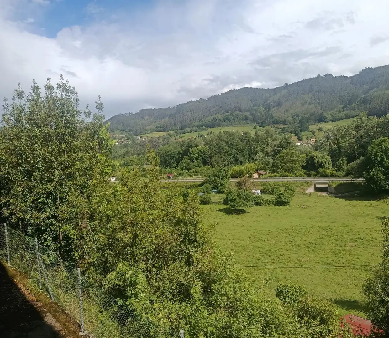 Finca rústica en venda en Pravia amb Jardí privat, Moblat i Forn