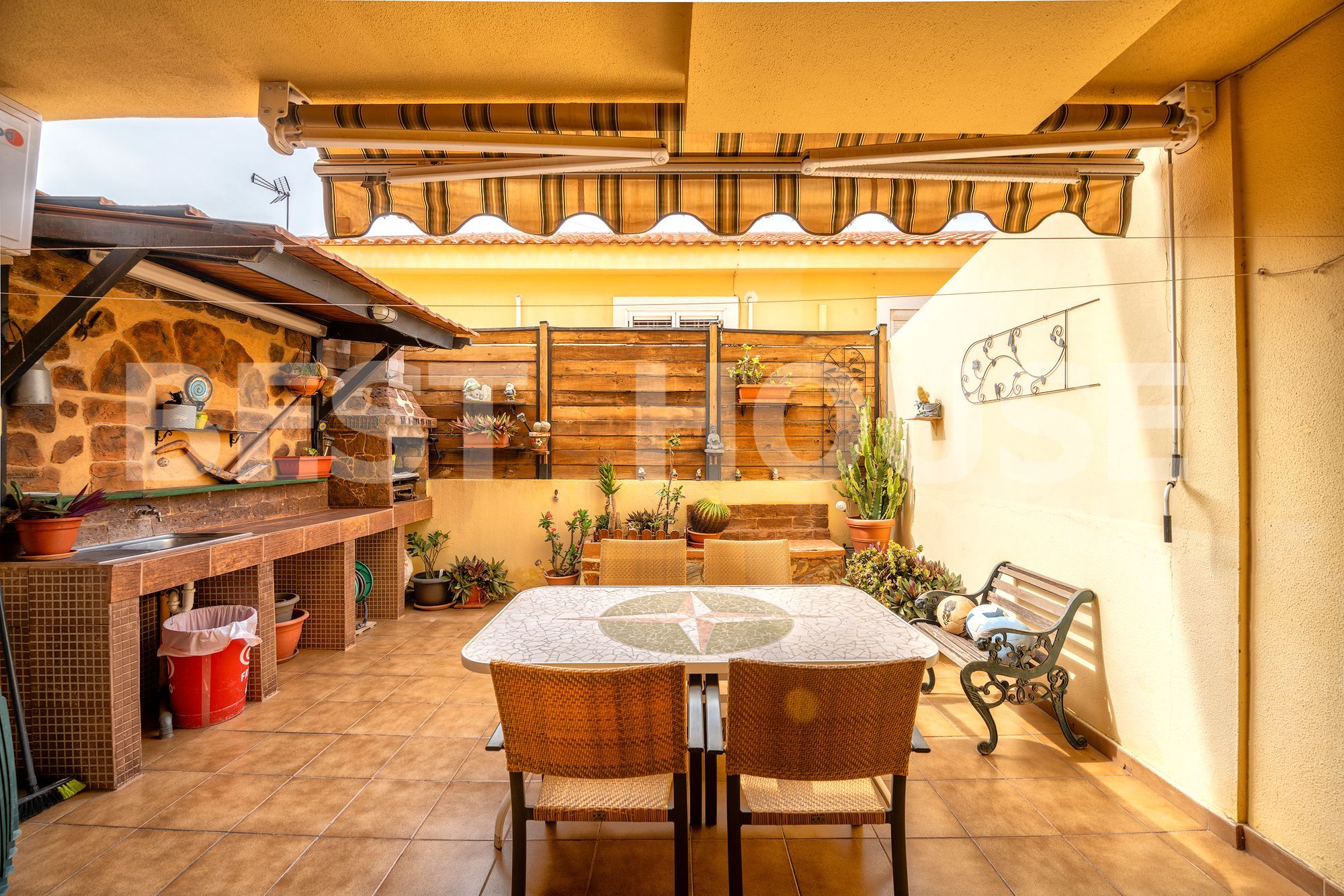 Terrace of Single-family semi-detached for sale in San Bartolomé de Tirajana  with Terrace