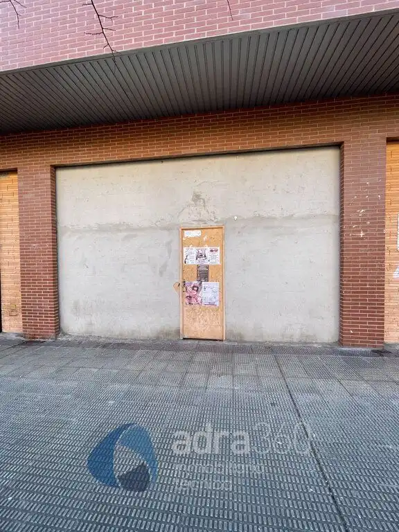 Business premises for sale in San Adrián, imagen 3