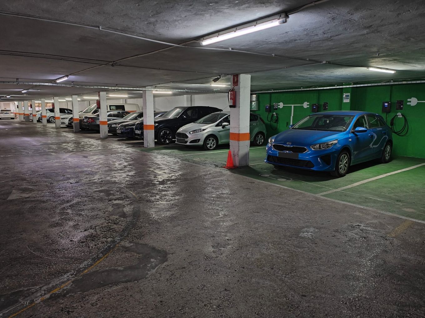 Parking of Garage to rent in  Valencia Capital  with Alarm