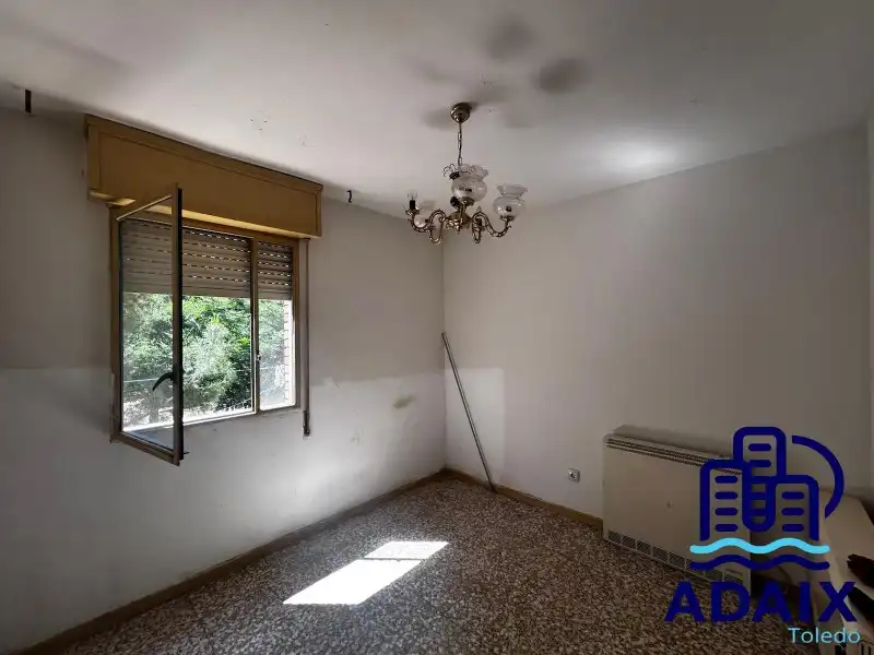 Schlafzimmer von Wohnung zum Verkauf in Toledo mit Heizung