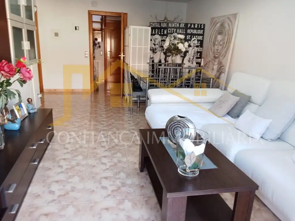 Piso en venta en La Llàntia