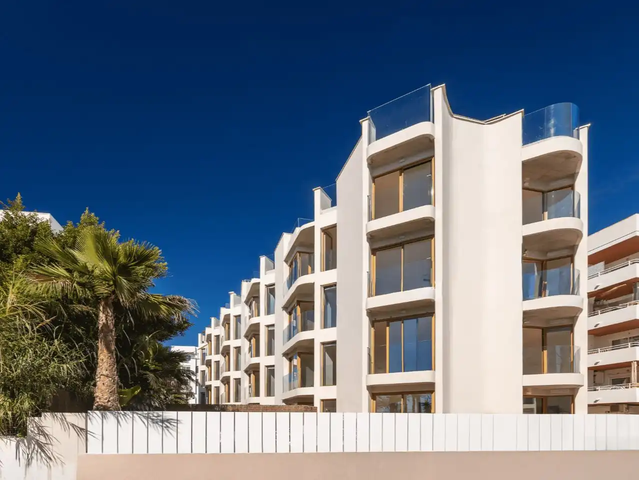Apartamento con piscina en venta en calle carles roman ferrer 4