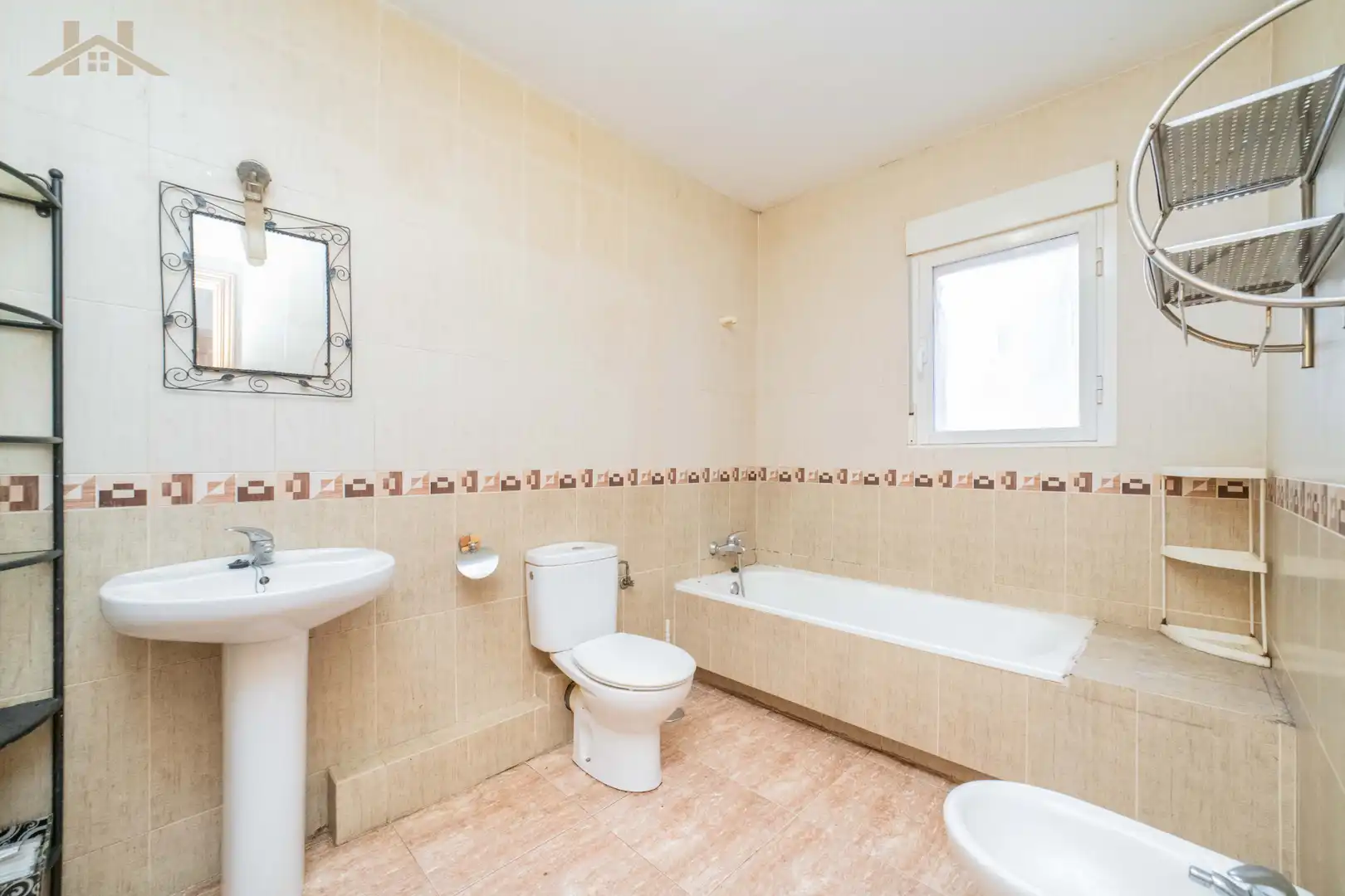 Detached homes for sale in Calle la Loma, Yeles