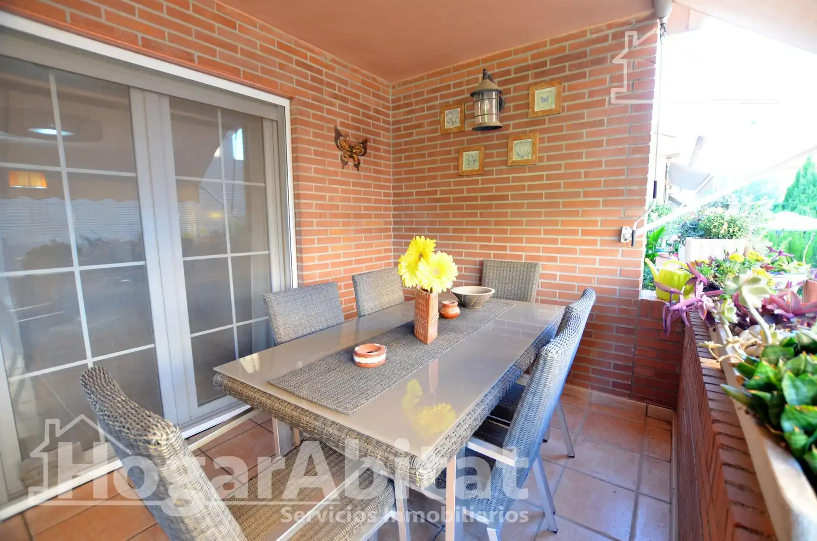 Jardí de Casa adosada en venda en Alicante / Alacant amb Aire condicionat, Calefacció i Jardí privat