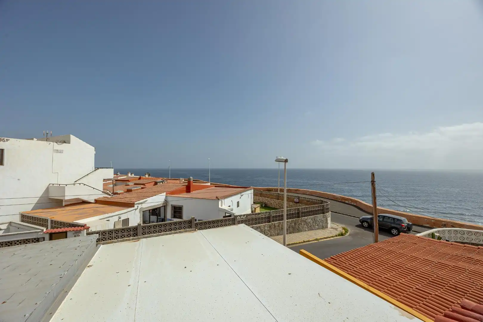 Vista exterior de Casa adosada en venta en Telde con Terraza, Trastero y Piscina