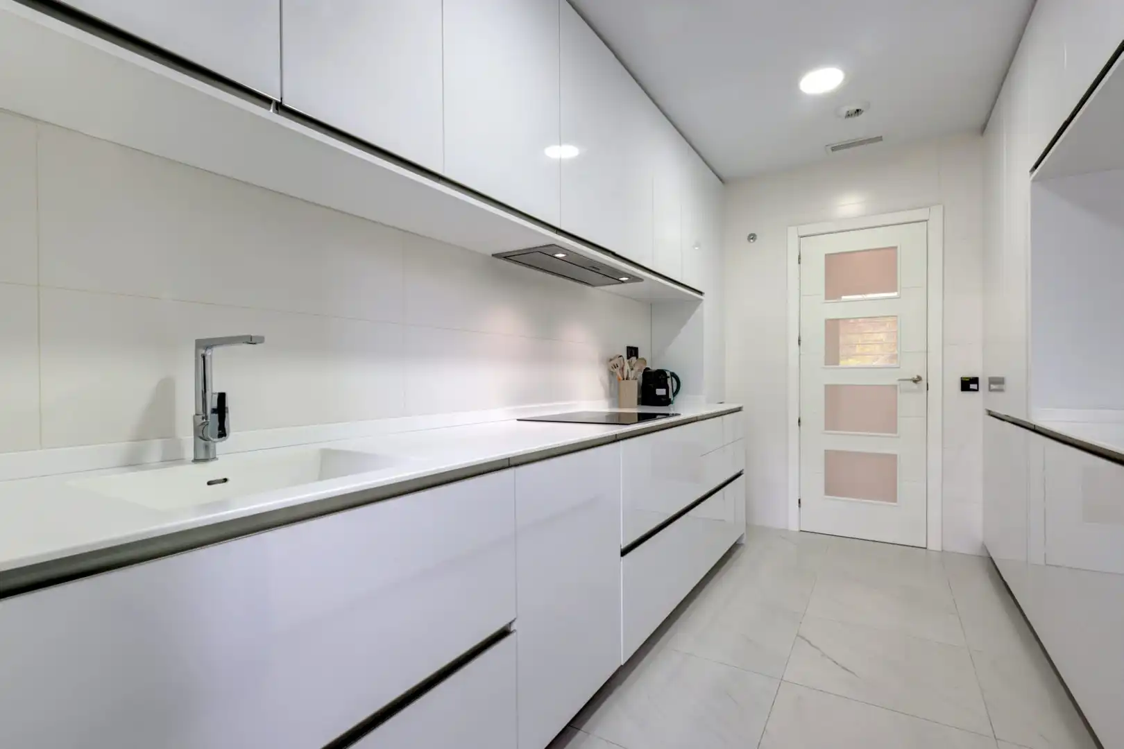 Apartament amb piscina en venda a Altos de Estepona, imagen 18