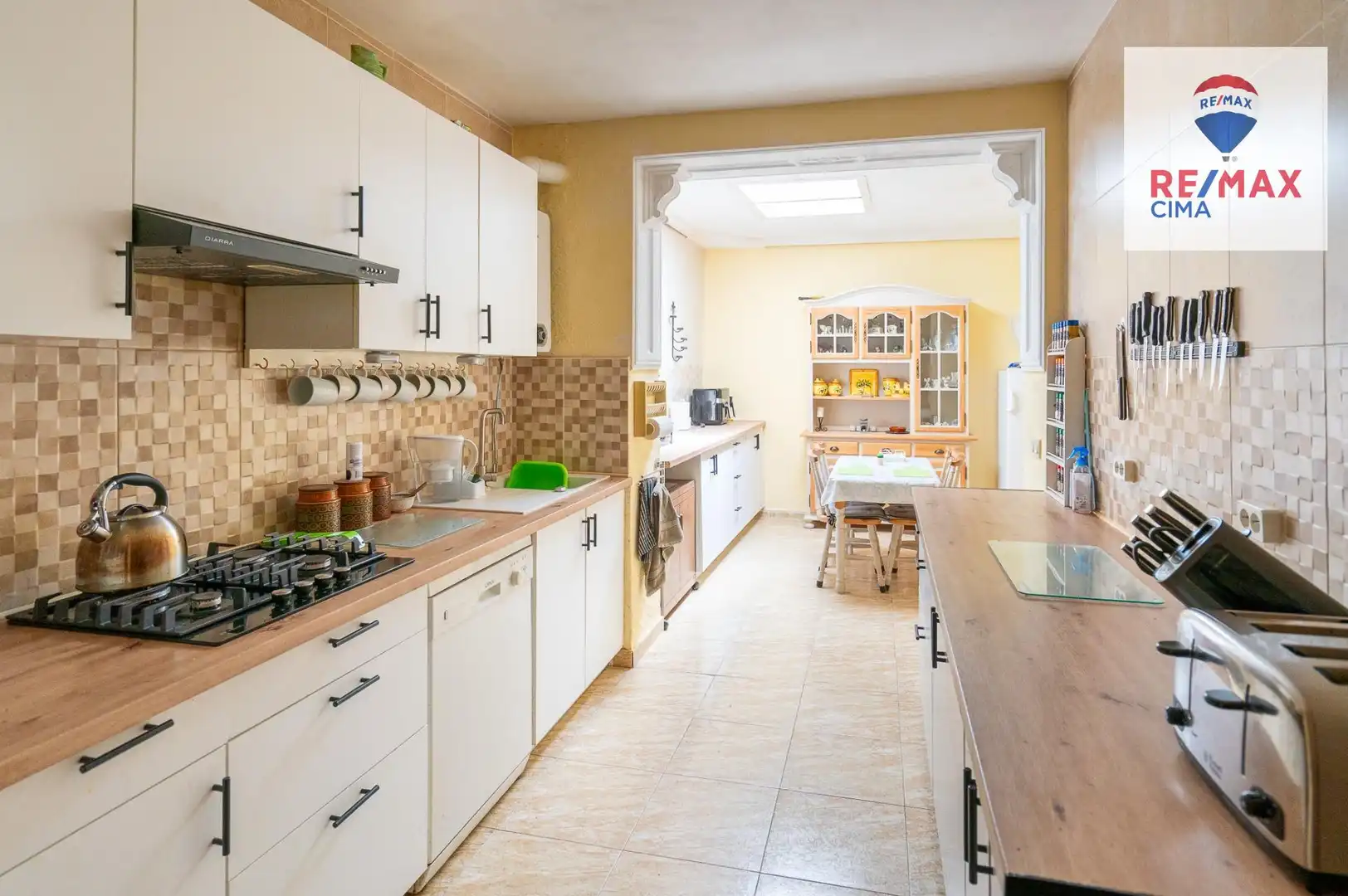 Cocina de Casa adosada en venta en Cuevas del Campo con Aire acondicionado, Calefacción y Terraza