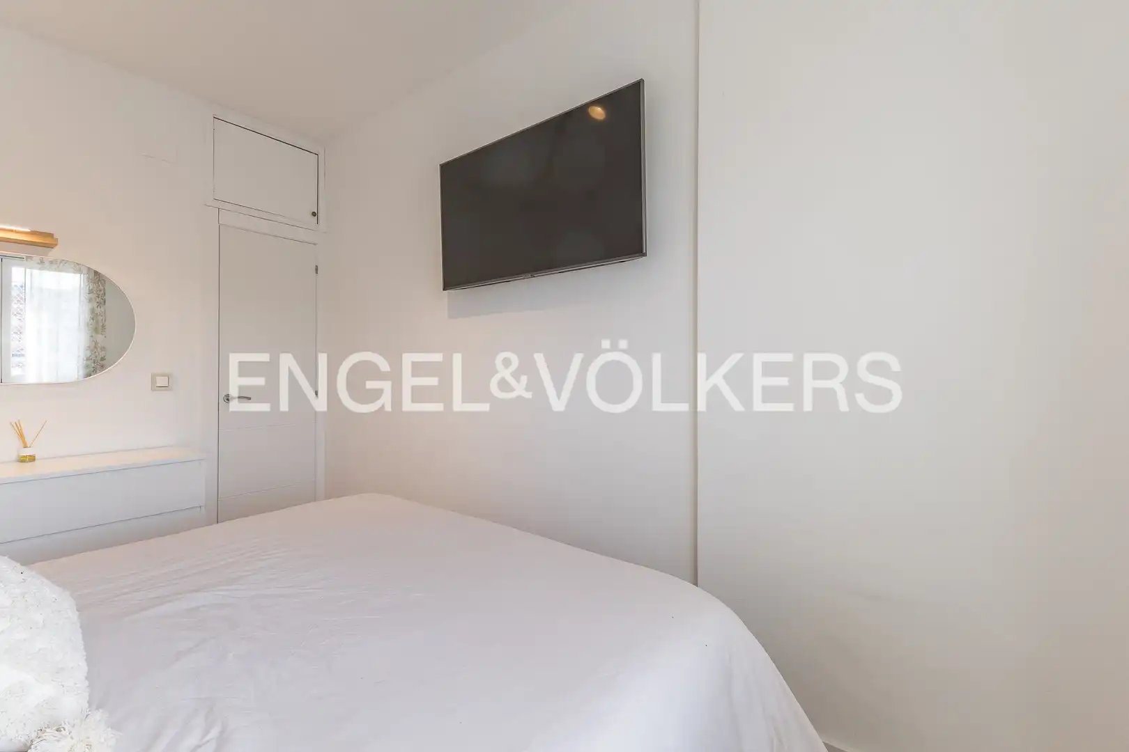 Habitación de Piso en venta en L'Hospitalet de Llobregat con Aire acondicionado, Calefacción y Balcón