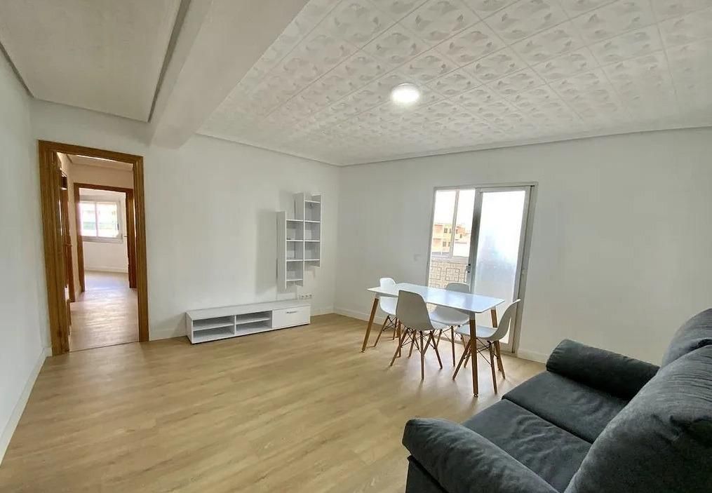 Living room of Flat to rent in Galdakao  with Air Conditioner, Heating and Parquet flooring