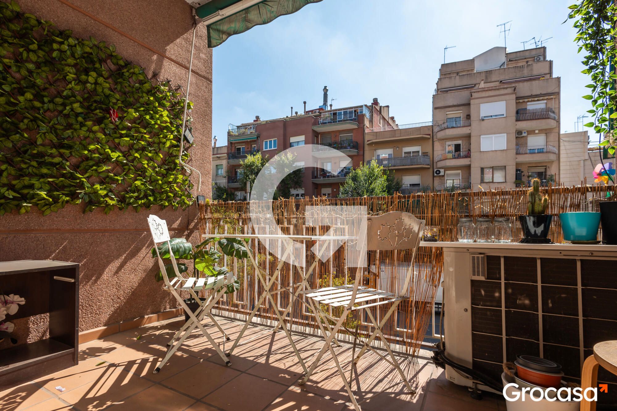 Terrassa de Pis en venda en  Barcelona Capital amb Calefacció, Moblat i Forn