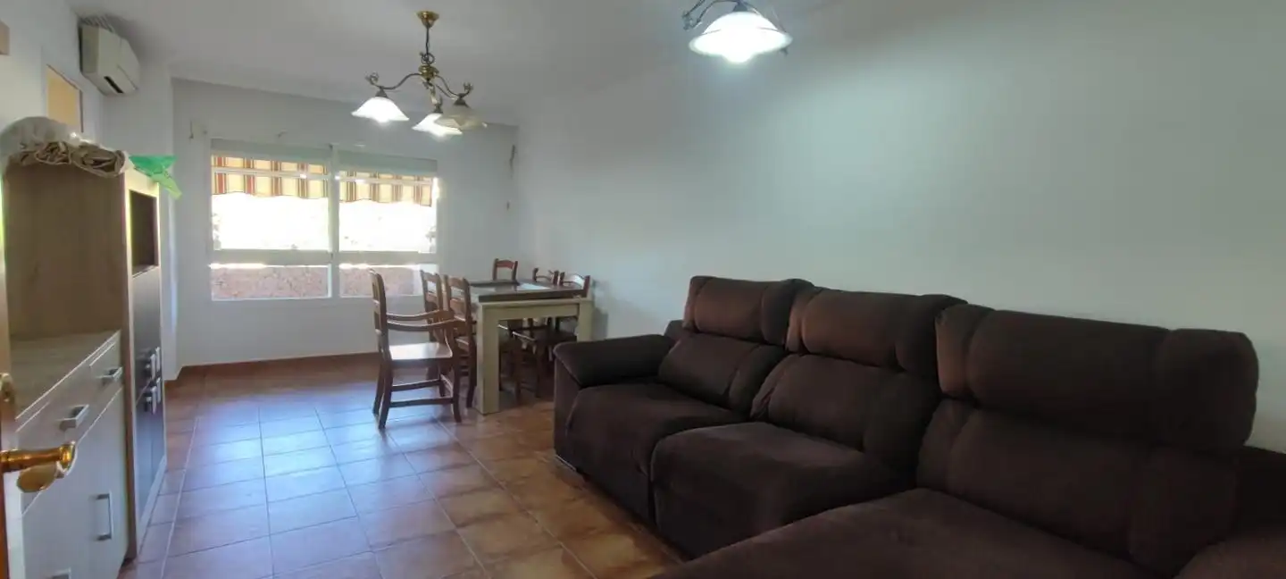 Sala d'estar de Pis de lloguer en Málaga amb Aire condicionat, Terrassa i Moblat