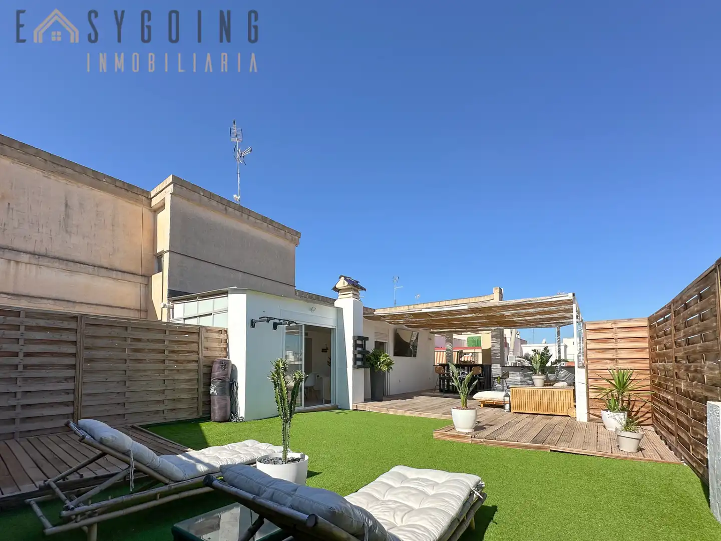 Terraza de Ático en venta en Elche / Elx con Aire acondicionado, Terraza y Amueblado