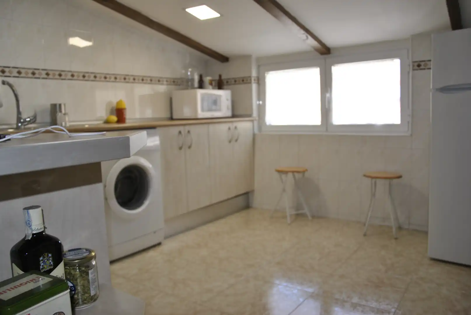 Küche von Wohnung zum Verkauf in Arroyomolinos de la Vera mit Klimaanlage, Heizung und Möbliert
