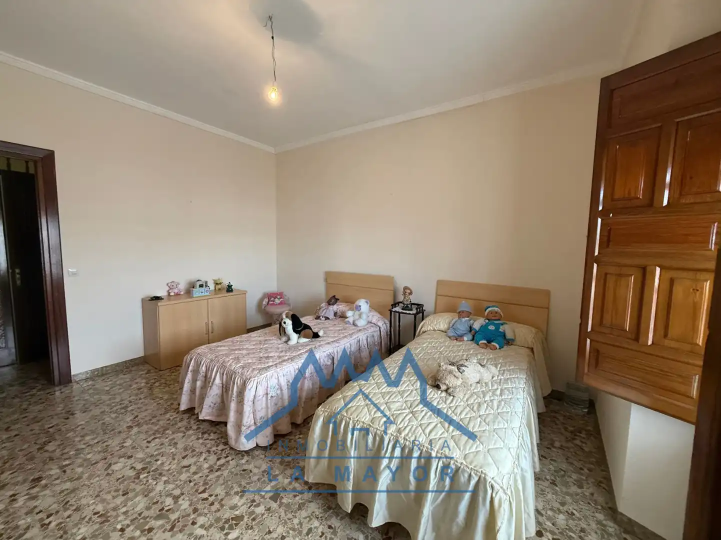 Dormitori de Casa o xalet en venda en Almagro amb Jardí privat, Terrassa i Traster