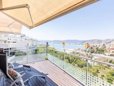 Casa bifamiliare con balcone in vendita a El Faro