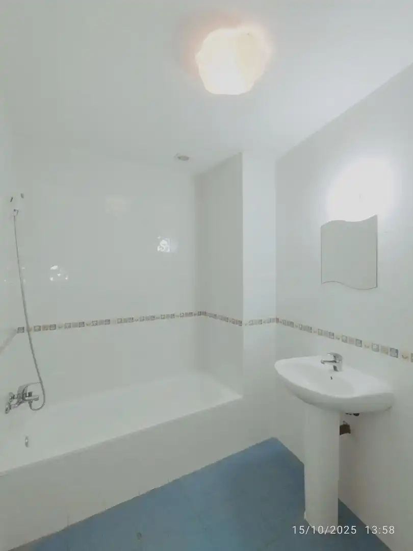 Bathroom of Flat for sale in Sanlúcar de Barrameda