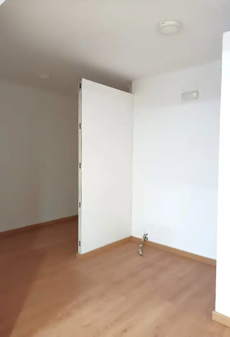Business premises to rent in Pou, imagen 13