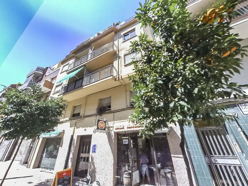 Exterior view of Apartments for sale in Barcelona  with Balcony