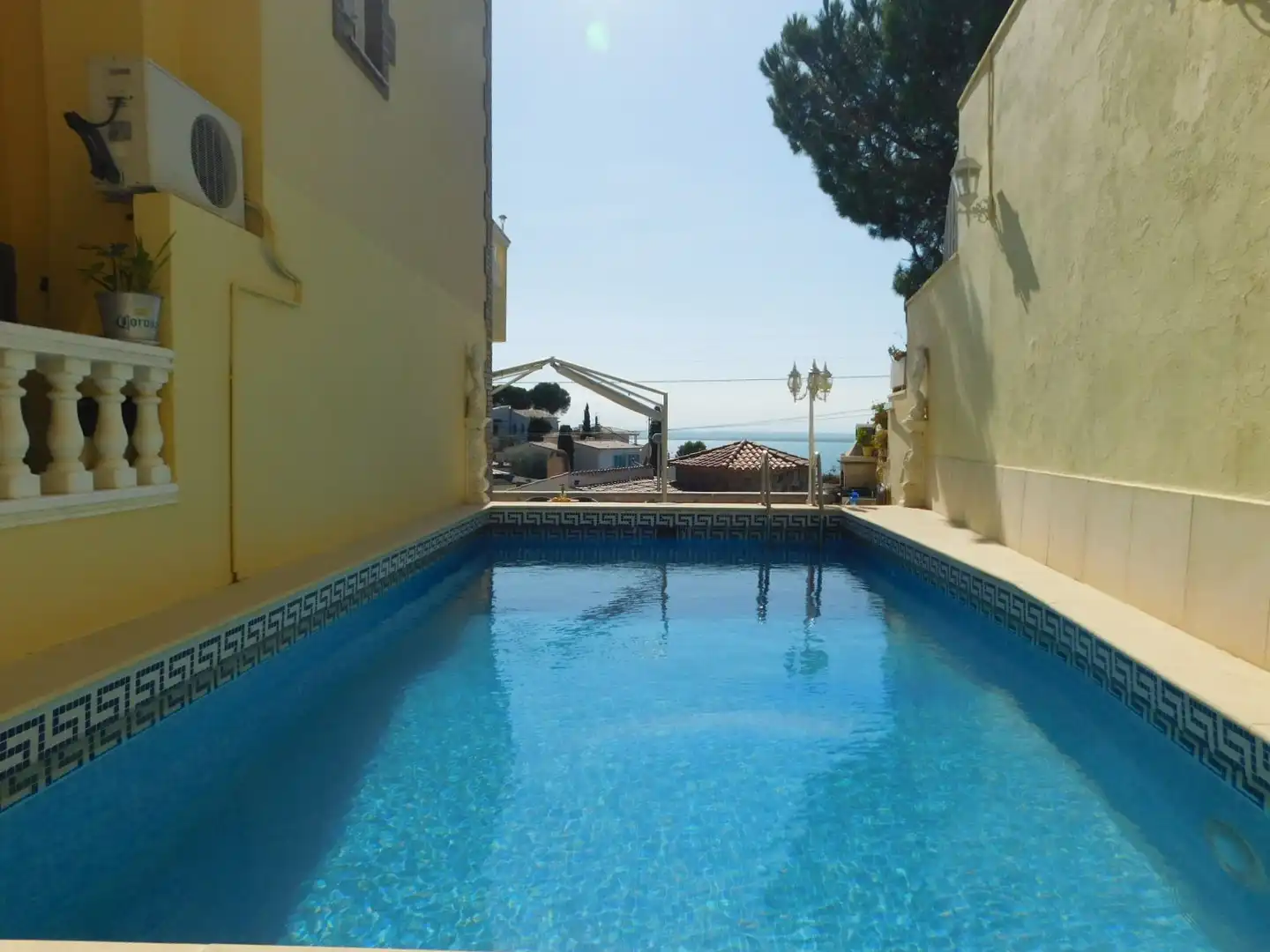 Piscina de Casa o xalet en venda en Roses amb Aire condicionat, Jardí privat i Terrassa