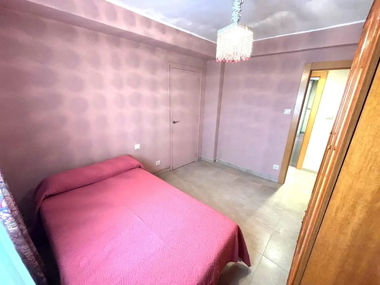 Habitación de Piso en venta en Zaragoza con Calefacción y Amueblado