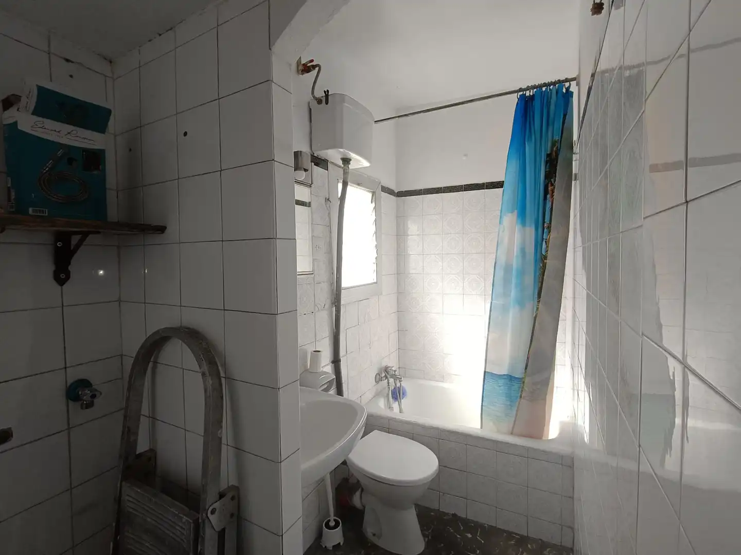 Bany de Àtic en venda en L'Hospitalet de Llobregat